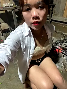 nachi-baby online show from November 23, 2025, 3:22 pm