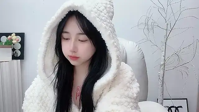 Love-hanzaizai718 online show from November 25, 2025, 2:50 pm