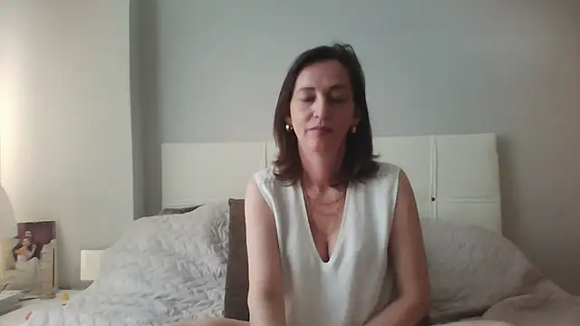 ArianaStarr online show from April 24, 2026, 7:21 am