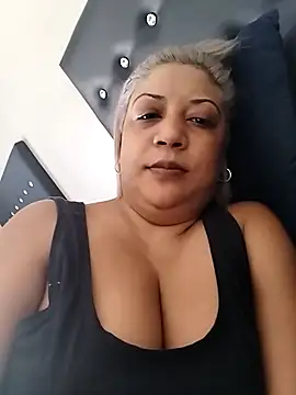 IndianLara online show from November 19, 2025, 5:29 am