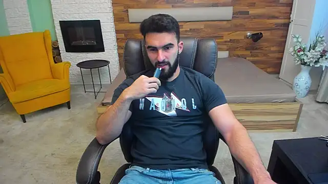 MicahLane online show from November 17, 2025, 5:33 am