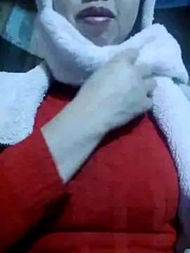 TRIEUTRIEU20 online show from February 9, 2026, 9:24 pm