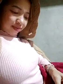 TRIEUTRIEU20 online show from December 21, 2025, 11:38 pm