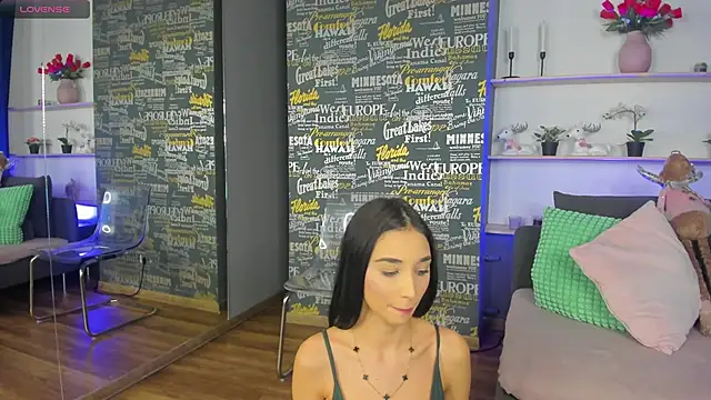 DemmiLove online show from January 10, 2026, 9:10 pm