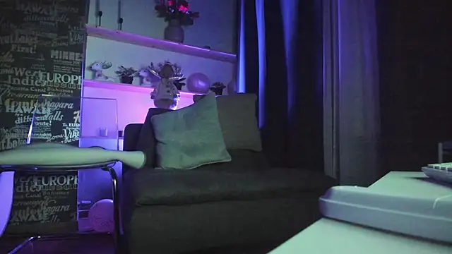 DemmiLove online show from February 18, 2026, 8:27 pm