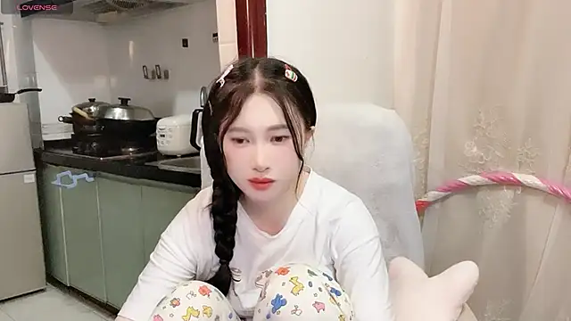 anna-888- online show from November 14, 2025, 6:33 pm