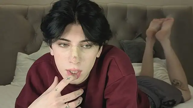 Oliver star boy  online show from February 24, 2026, 11:55 am