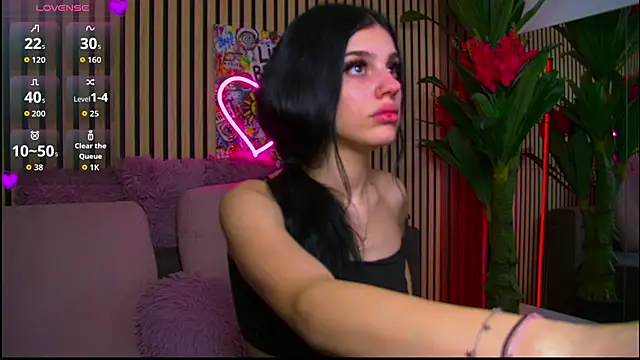 Snapshot of MirunaHaze chatting on February 22, 2026, 5:32 am MirunaHaze online show from February 22, 2026, 5:32 am