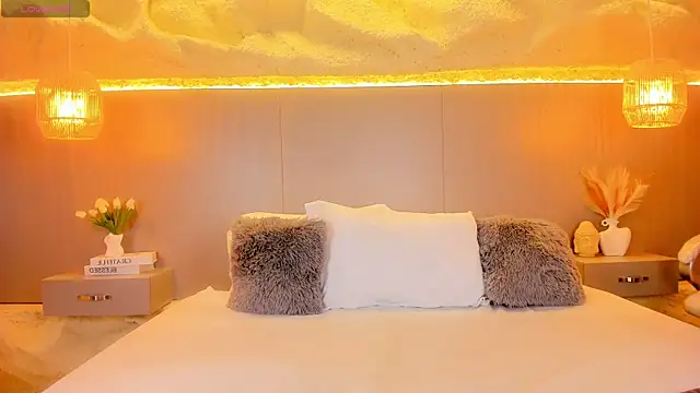 AmyColman  online show from February 28, 2026, 12:16 pm