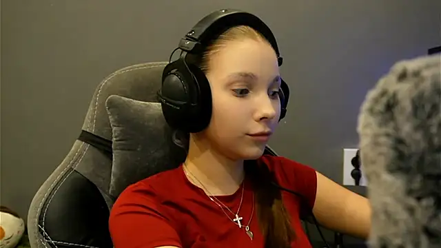 Softixq online show from January 15, 2026, 3:04 pm