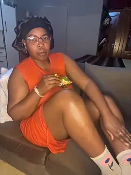 SweetCandy84 online show from November 17, 2025, 11:47 am