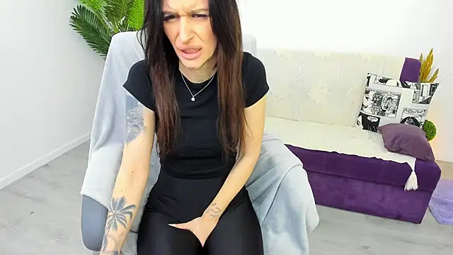 Snapshot of Arya_Anna chatting on March 1, 2026, 5:51 am Arya Anna online show from March 1, 2026, 5:51 am