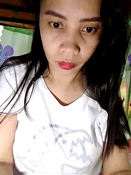 Snapshot of LadyS_005 chatting on October 28, 2025, 10:14 am LadyS 005 online show from October 28, 2025, 10:14 am