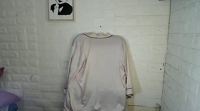 Snapshot of EmpressArci chatting on February 3, 2025, 8:02 am EmpressArci online show from February 3, 2025, 8:02 am