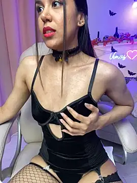 Snapshot of VenusIsLove_ chatting on October 19, 2025, 7:05 pm VenusIsLove  online show from October 19, 2025, 7:05 pm