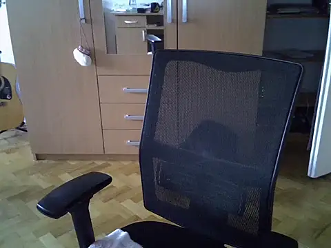 delayclose   online show from April 2, 2026, 3:51 pm