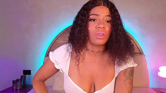 loana vegas online show from July 16, 2026, 4:26 pm