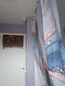 BubblesLovexox online show from November 16, 2025, 1:38 pm