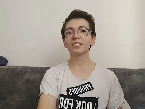 Snapshot of minikkdunyam chatting on October 24, 2025, 1:43 pm minikkdunyam online show from October 24, 2025, 1:43 pm