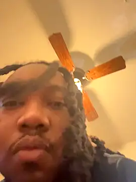 Snapshot of therealredx chatting on October 23, 2025, 9:13 pm therealredx online show from October 23, 2025, 9:13 pm