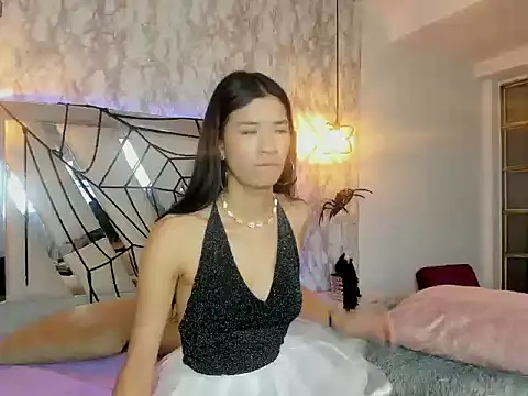 Snapshot of MILA_TTAYLOR chatting on October 30, 2025, 5:10 pm MILA TTAYLOR online show from October 30, 2025, 5:10 pm