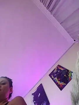 Caroline Jons online show from October 31, 2025, 10:45 am