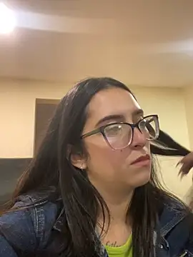 Kloe Novoa online show from March 27, 2026, 12:17 pm