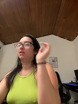 Kloe Novoa online show from November 5, 2025, 12:41 pm