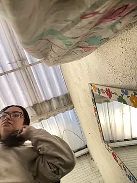 Kloe Novoa online show from November 7, 2025, 1:26 pm