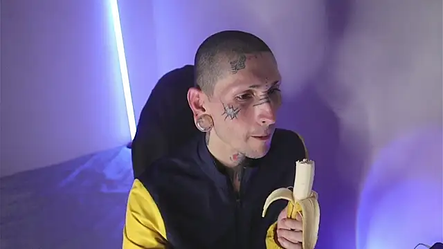 Snapshot of TokyoHatsumoto chatting on February 8, 2026, 12:41 am TokyoHatsumoto online show from February 8, 2026, 12:41 am