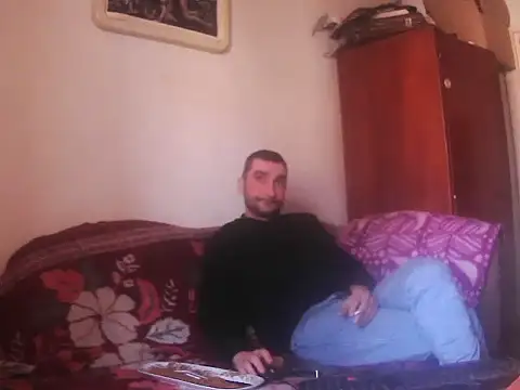 alin42xx online show from November 7, 2025, 8:30 am