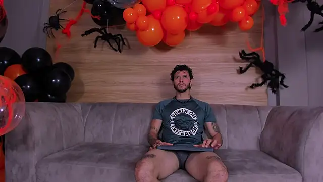 Snapshot of tonny__08 chatting on October 27, 2025, 1:34 pm tonny  08 online show from October 27, 2025, 1:34 pm