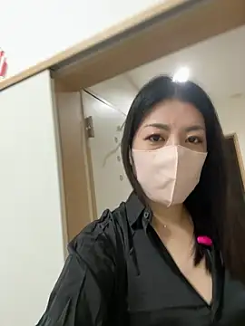 akimix xoxo online show from November 16, 2025, 1:05 pm