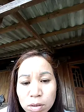 Gwen-n online show from October 24, 2025, 6:12 am