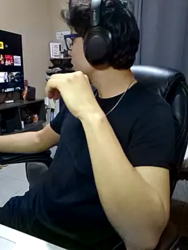 Ais B10 online show from February 17, 2026, 3:15 am