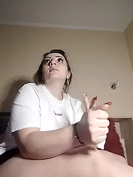 Snapshot of Gabrielaalialiali chatting on February 15, 2026, 9:14 pm Gabrielaalialiali online show from February 15, 2026, 9:14 pm