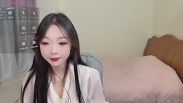 Snapshot of by-Hannah chatting on March 4, 2026, 1:19 pm by-Hannah online show from March 4, 2026, 1:19 pm