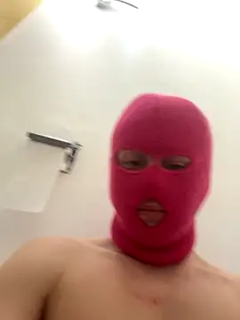 grossebite12335 online show from December 21, 2025, 12:35 am