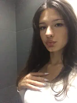 Snapshot of kittyanax chatting on October 25, 2025, 10:47 am kittyanax online show from October 25, 2025, 10:47 am