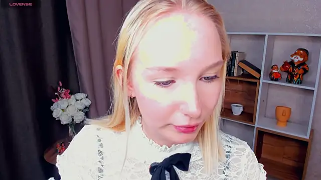 Snapshot of NorikoLiebeck chatting on October 25, 2025, 7:07 am NorikoLiebeck online show from October 25, 2025, 7:07 am