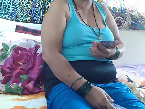 Snapshot of TABOOBREAKERS chatting on March 13, 2025, 6:37 am TABOOBREAKERS online show from March 13, 2025, 6:37 am