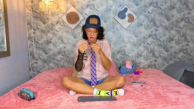 Indi rave online show from December 18, 2025, 1:04 pm