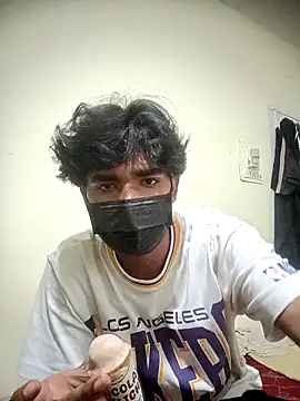 Snapshot of kriZ08 chatting on November 2, 2025, 10:09 am kriZ08 online show from November 2, 2025, 10:09 am