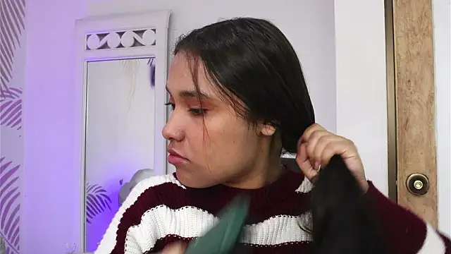 Isabelle Lane online show from March 19, 2026, 12:38 pm