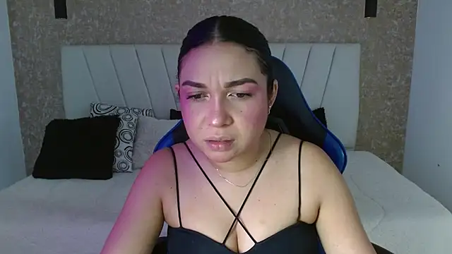 AliceSmity  online show from April 5, 2026, 12:23 pm