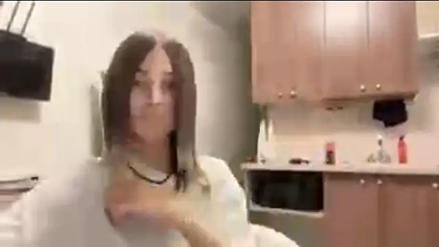 Snapshot of AidaGloshen chatting on October 27, 2025, 5:14 pm AidaGloshen online show from October 27, 2025, 5:14 pm