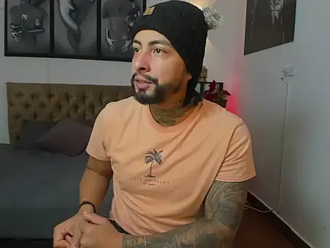 christopher palmerjs online show from November 22, 2025, 1:37 am