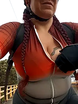 LAPOTRA 04 online show from October 26, 2025, 9:48 pm