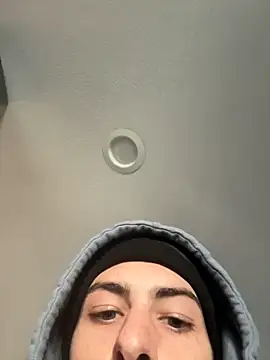 Snapshot of slimshadypt2 chatting on November 29, 2025, 11:38 pm slimshadypt2 online show from November 29, 2025, 11:38 pm