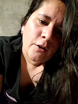 Clara Arg online show from December 2, 2025, 2:01 am